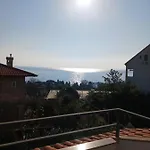 Lady Daniela Mit Meerblick In