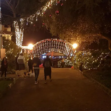 Lady Daniela Mit Meerblick In Lägenhet *