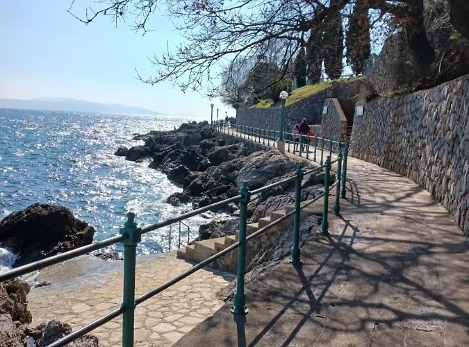 Апартаменты Lady Daniela Mit Meerblick In