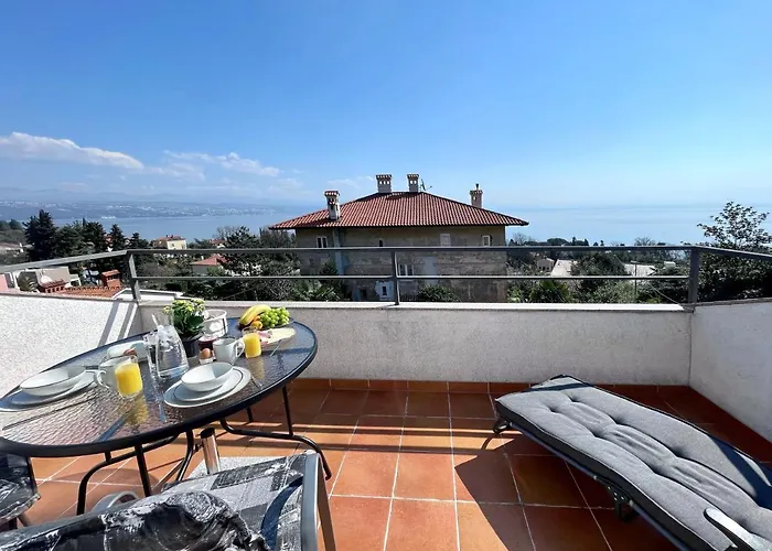 Апартаменты Lady Daniela Mit Meerblick In Ловран