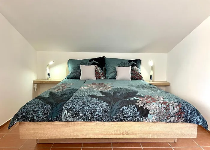 Lady Daniela Mit Meerblick In Lägenhet *