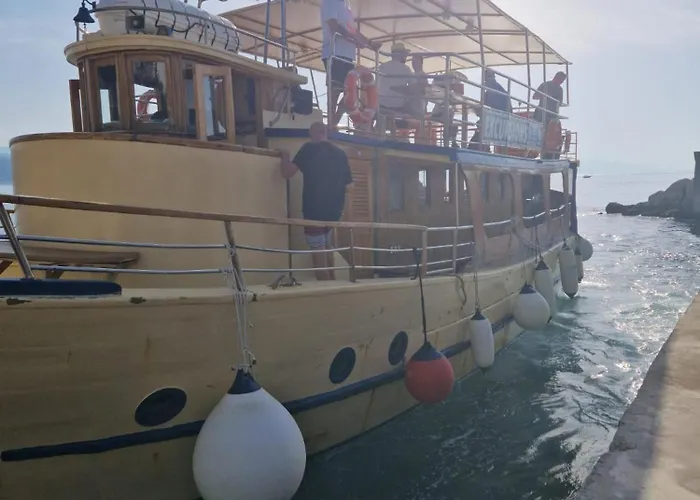 Lady Daniela Mit Meerblick In Lovran